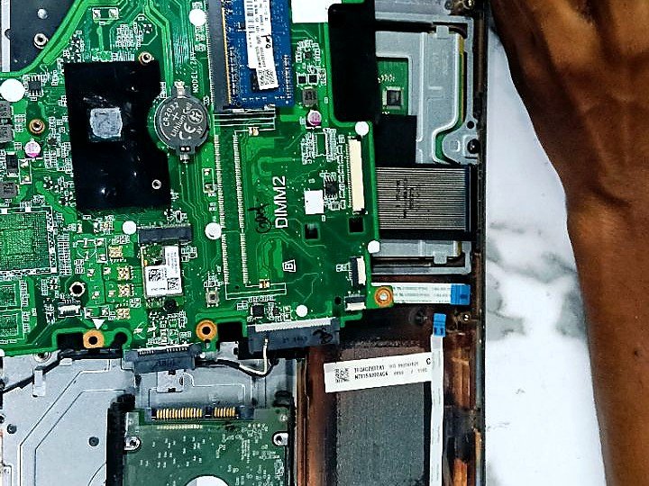 Laptop internal service